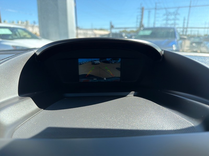 Ford Escape Vehicle Full-screen Gallery Image 17