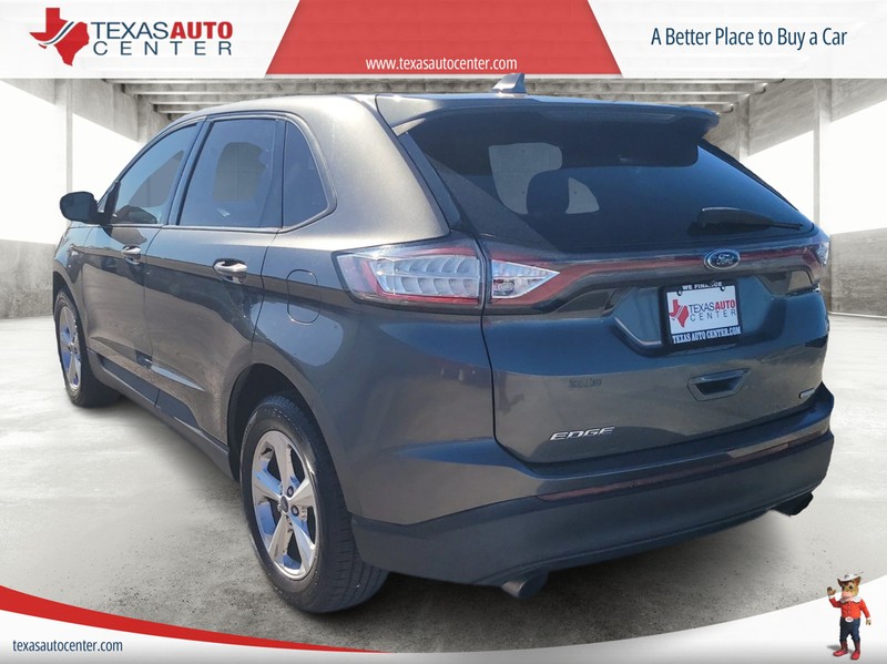 Ford Edge Vehicle Full-screen Gallery Image 8