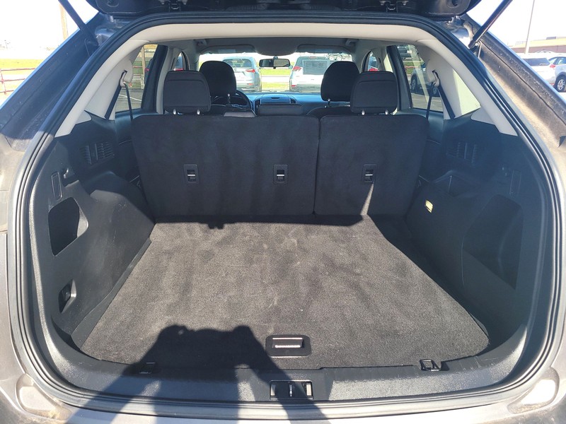 Ford Edge Vehicle Full-screen Gallery Image 11