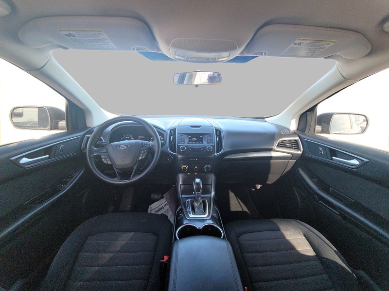 Ford Edge Vehicle Full-screen Gallery Image 15