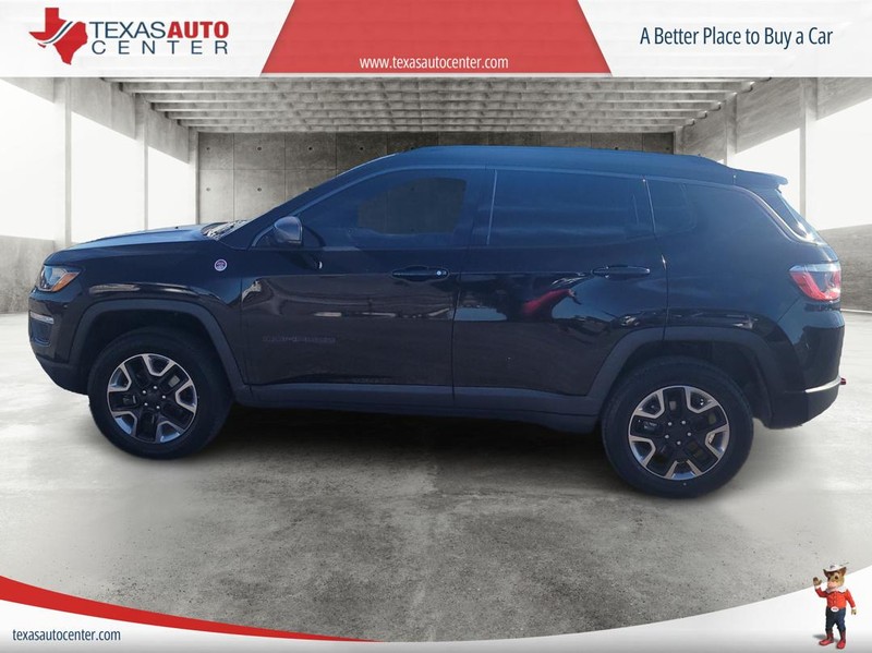 Jeep Compass Vehicle Full-screen Gallery Image 5