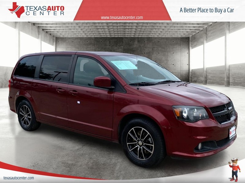 2018 Dodge Grand Caravan SE Plus's photo
