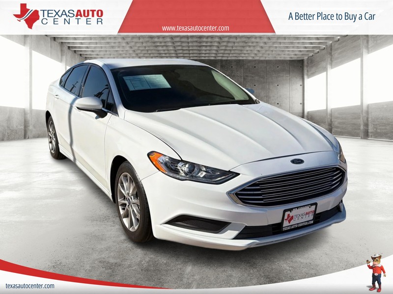 2017 Ford Fusion SE's photo