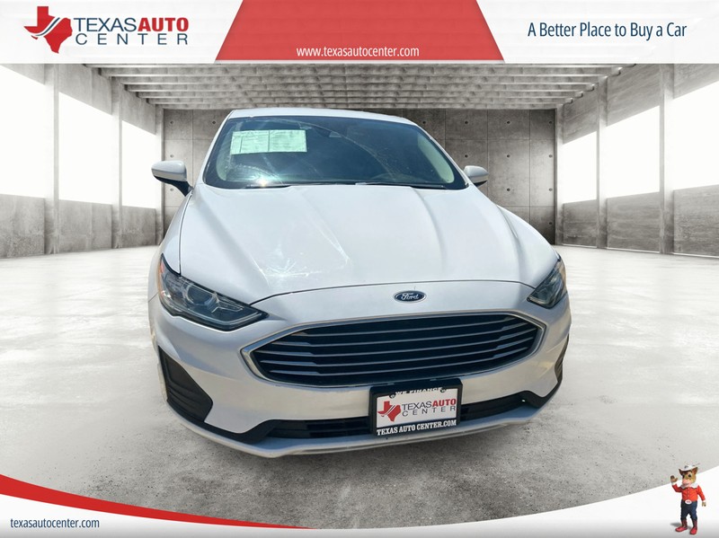 2020 Ford Fusion SE's photo