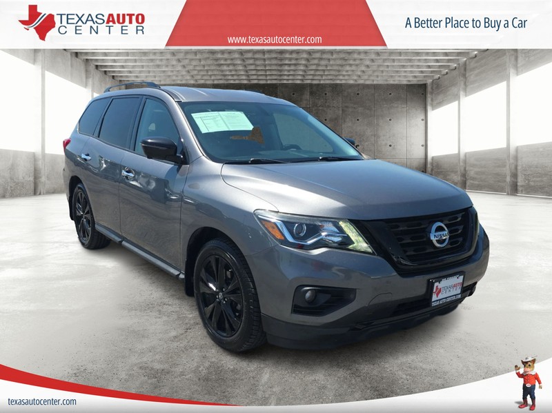 2018 Nissan Pathfinder SL 2WD's photo