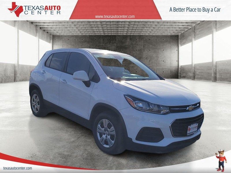 2019 Chevrolet Trax LS's photo
