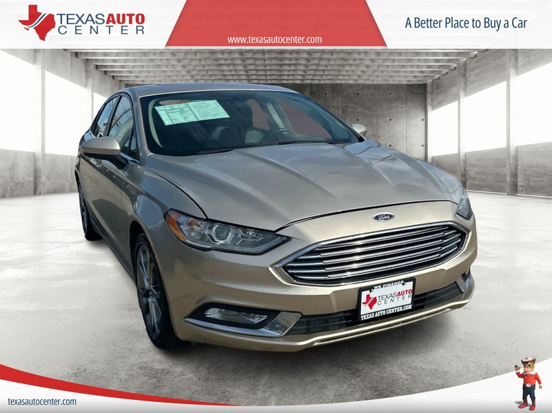 2017 Ford Fusion SE's photo