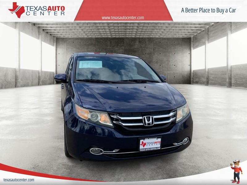 2016 Honda Odyssey Touring's photo