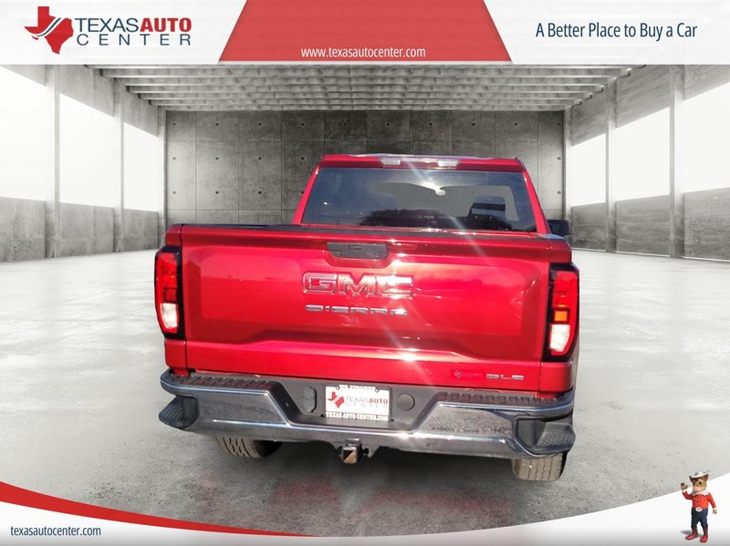 2019 GMC Sierra 2WD Crew Cab Short Box SLE's photo