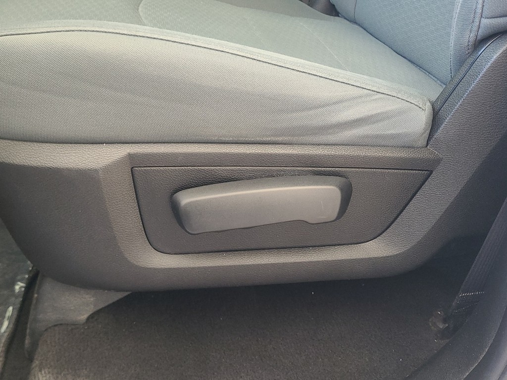 Ram 1500 Vehicle Image 22