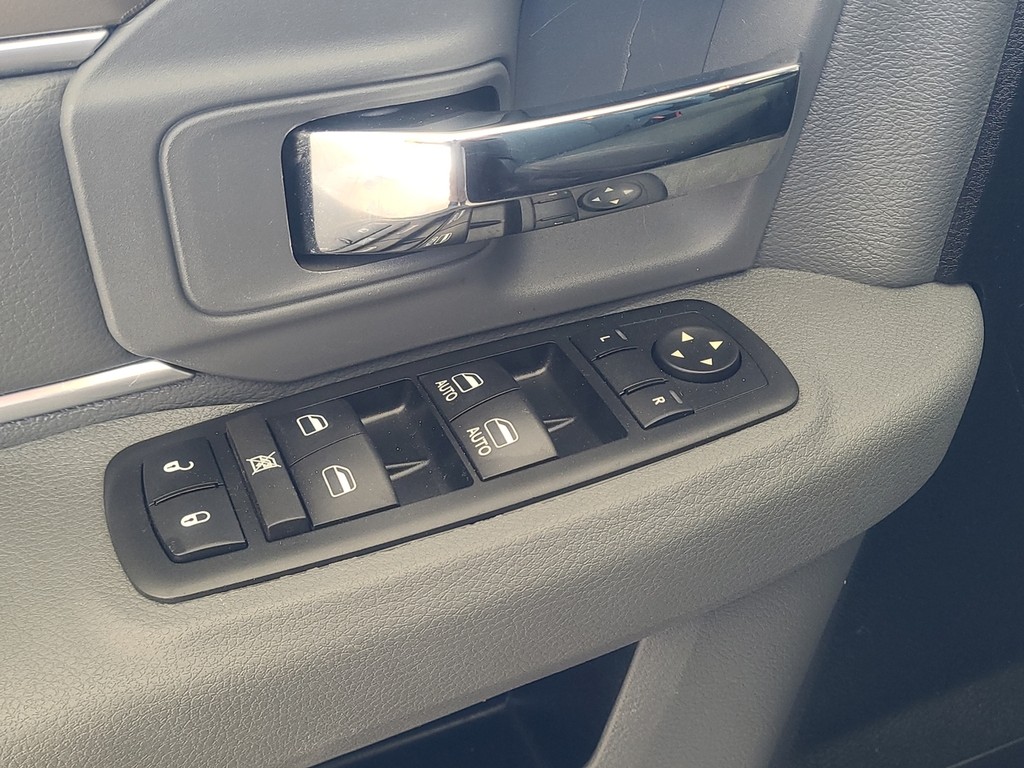 Ram 1500 Vehicle Image 23