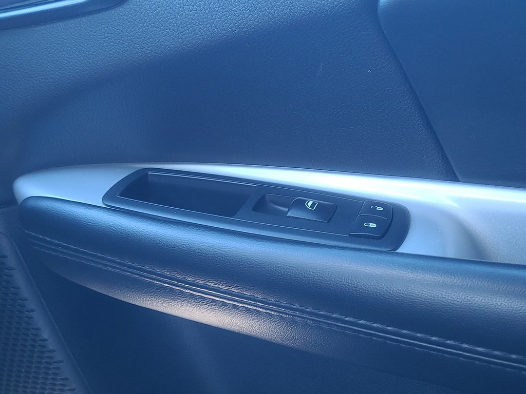 Dodge Journey Vehicle Image 24