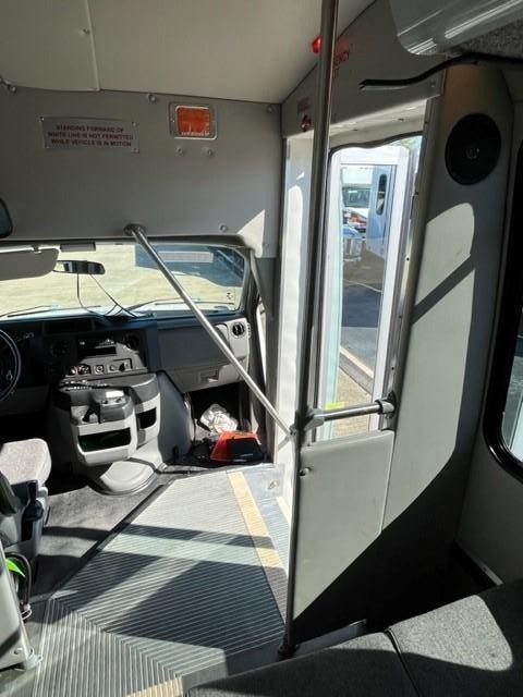 Elkhart Coach ECII Vehicle Image 15