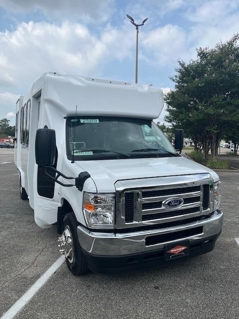 Houston TX 2025 Diamond Coach VIP 2200PT more details - diamond coach vip 2200pt