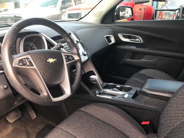 Chevrolet Equinox Vehicle Full-screen Gallery Image 11