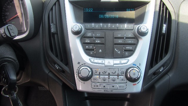 Chevrolet Equinox Vehicle Full-screen Gallery Image 20
