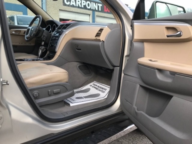 Chevrolet Traverse Vehicle Full-screen Gallery Image 11