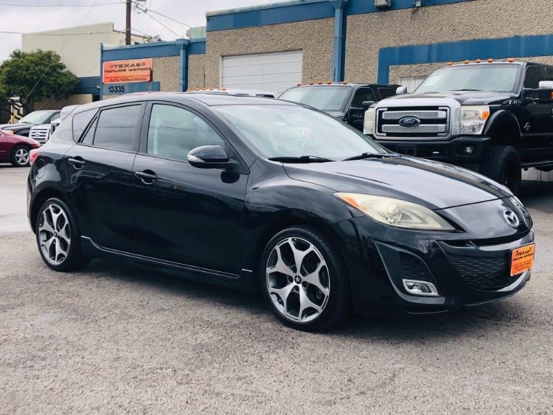Mazda Mazda3 Hatchback Vehicle Full-screen Gallery Image 4