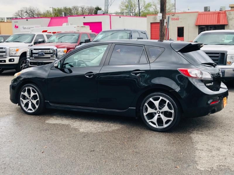 Mazda Mazda3 Hatchback Vehicle Full-screen Gallery Image 12