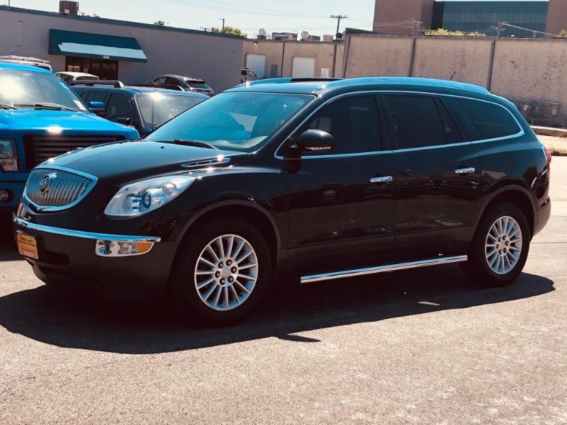 Buick Enclave Vehicle Full-screen Gallery Image 3