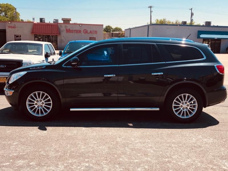 Buick Enclave Vehicle Full-screen Gallery Image 6