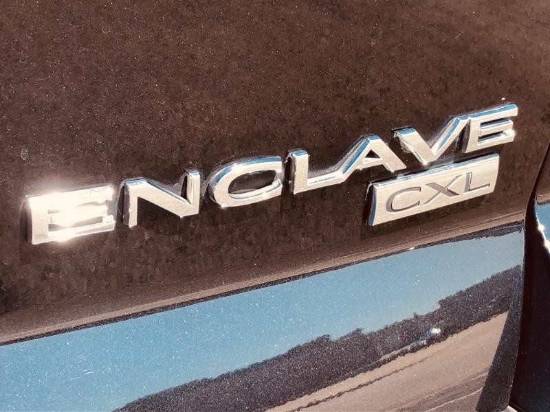 Buick Enclave Vehicle Full-screen Gallery Image 11