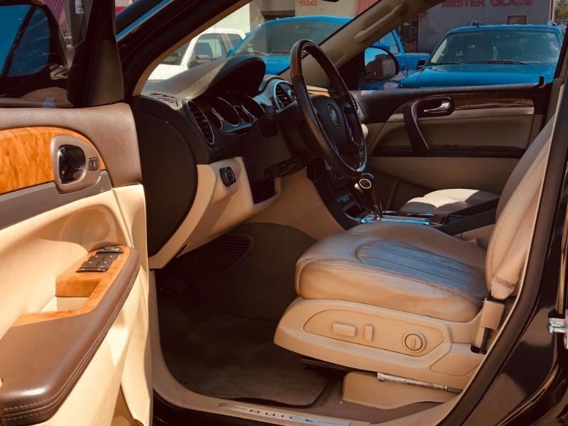 Buick Enclave Vehicle Full-screen Gallery Image 22