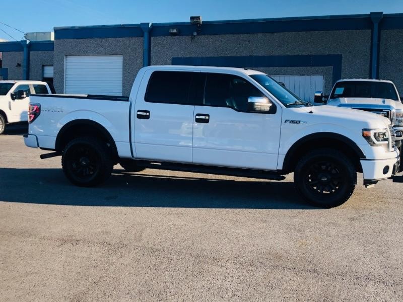 Ford F-150 Vehicle Full-screen Gallery Image 8