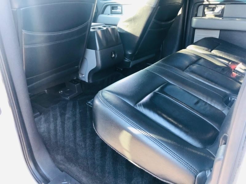 Ford F-150 Vehicle Full-screen Gallery Image 15