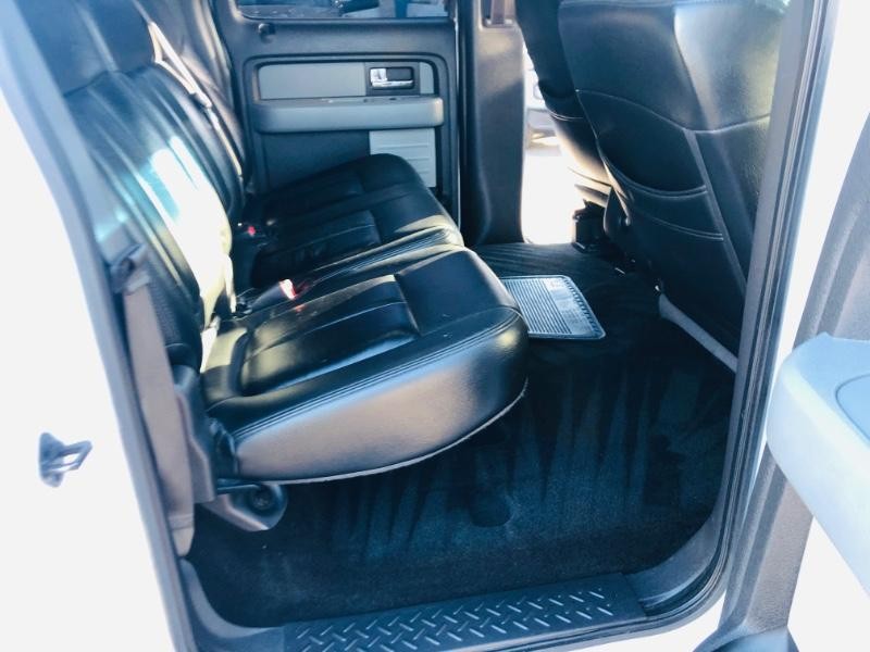 Ford F-150 Vehicle Full-screen Gallery Image 18