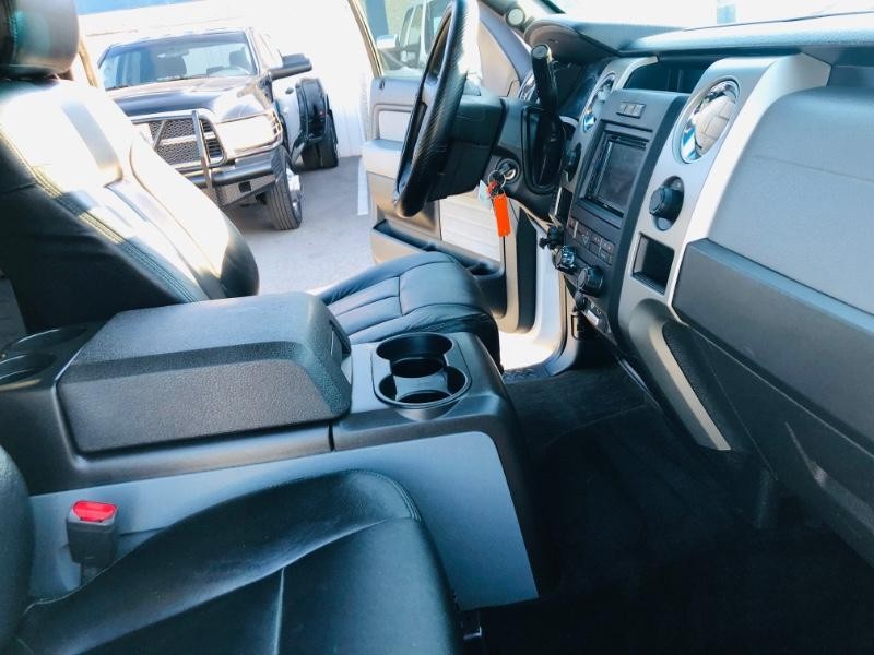 Ford F-150 Vehicle Full-screen Gallery Image 22