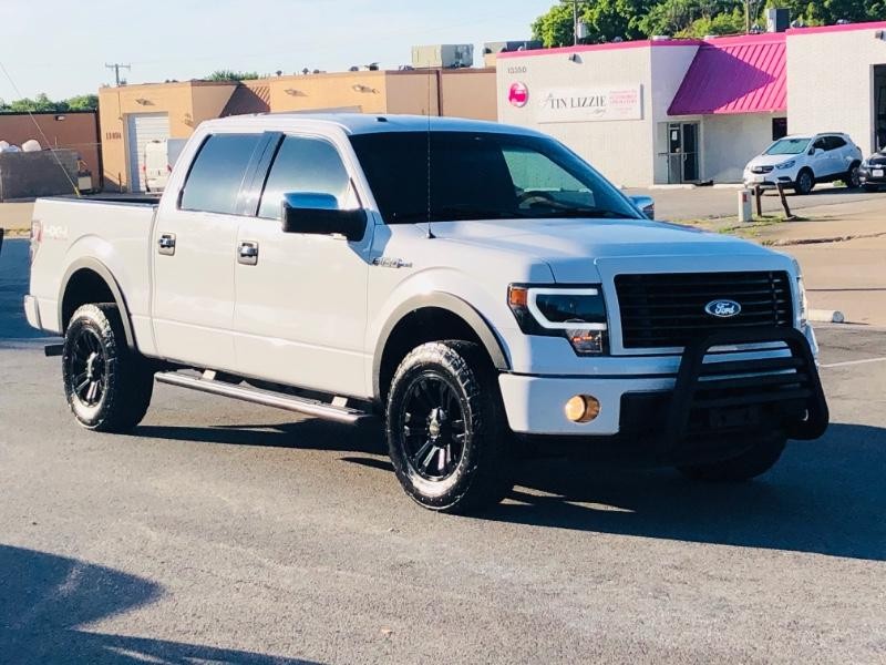 Ford F-150 Vehicle Full-screen Gallery Image 26
