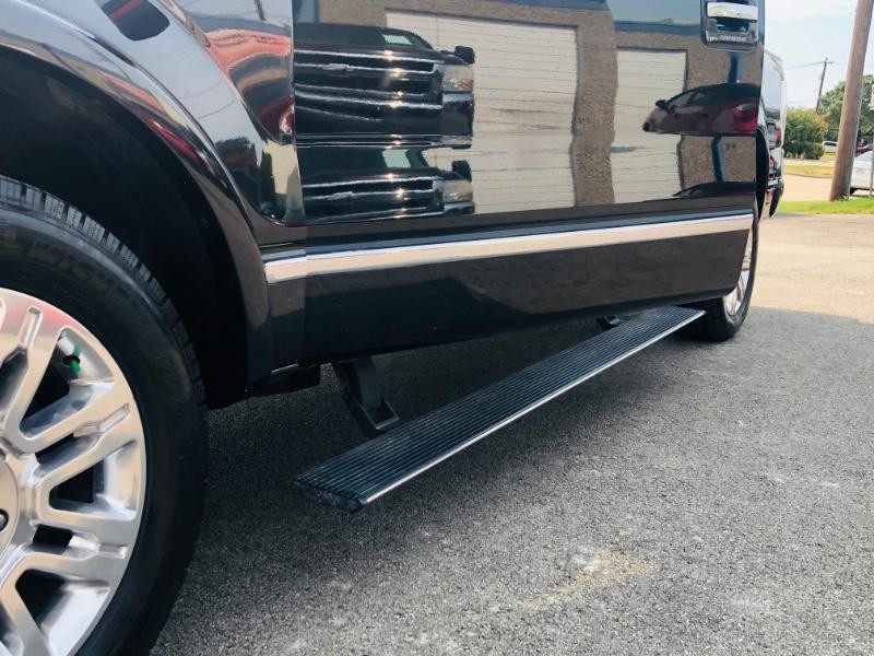 Ford F-150 Vehicle Full-screen Gallery Image 36