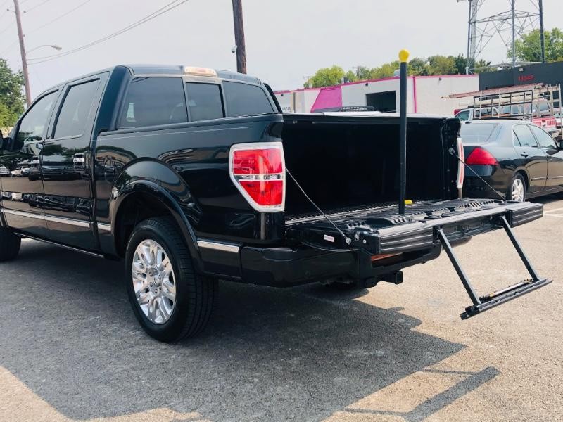 Ford F-150 Vehicle Full-screen Gallery Image 38
