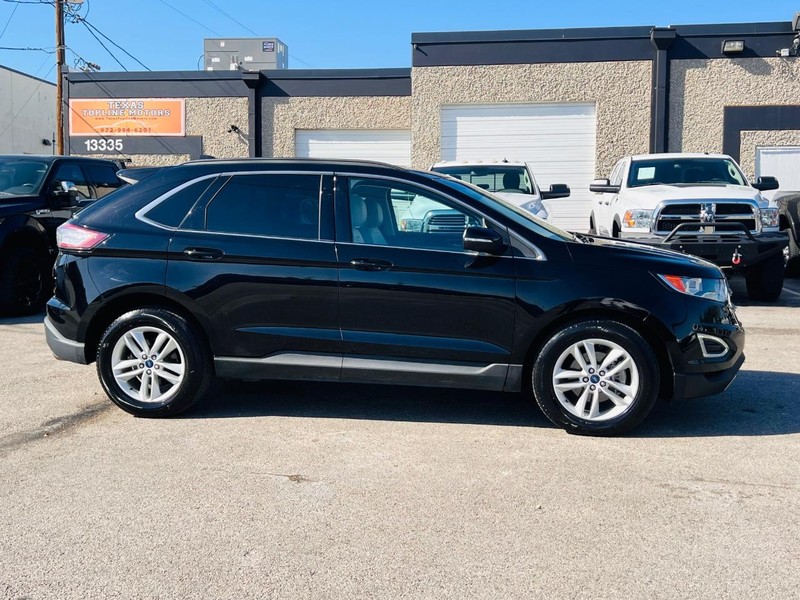 Ford Edge Vehicle Full-screen Gallery Image 10