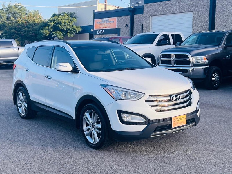 Hyundai Santa Fe Vehicle Full-screen Gallery Image 5