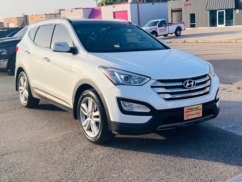 Hyundai Santa Fe Vehicle Full-screen Gallery Image 13