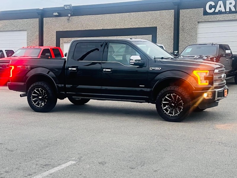 Ford F-150 Vehicle Full-screen Gallery Image 7