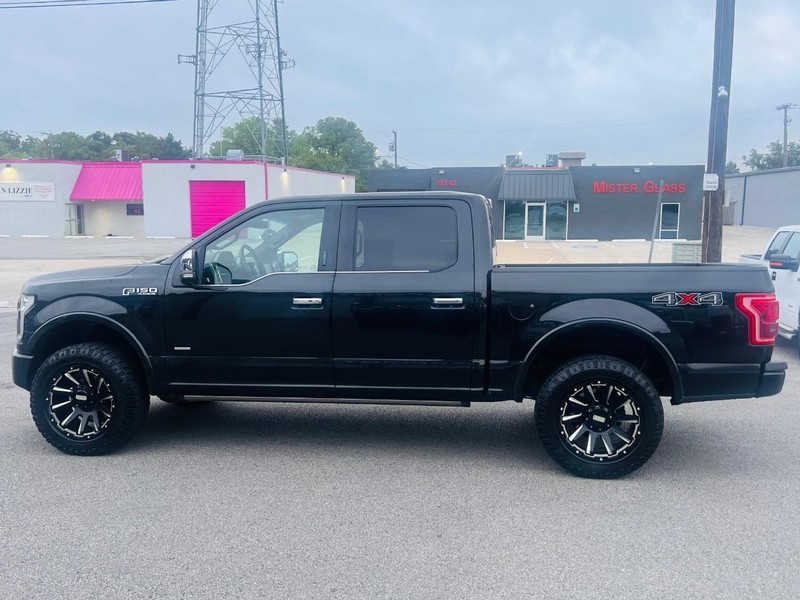 Ford F-150 Vehicle Full-screen Gallery Image 19