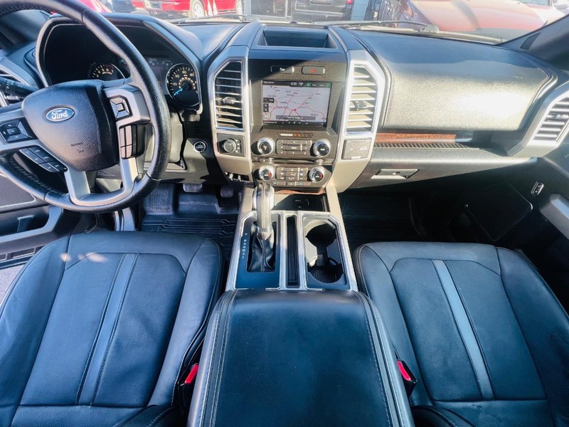 Ford F-150 Vehicle Full-screen Gallery Image 29