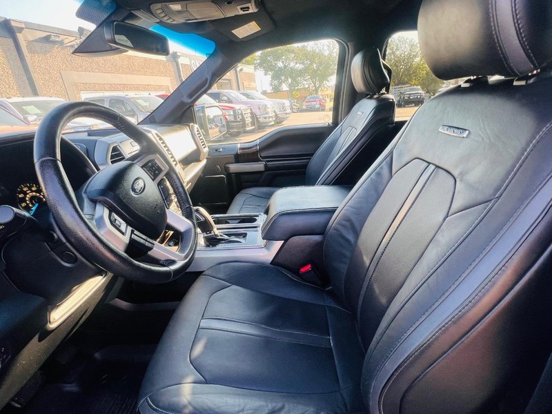 Ford F-150 Vehicle Full-screen Gallery Image 33