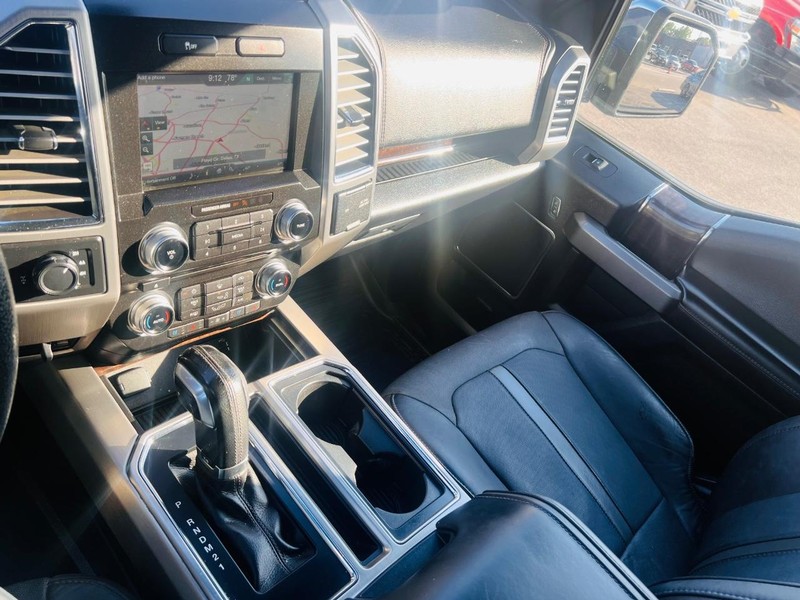 Ford F-150 Vehicle Full-screen Gallery Image 40
