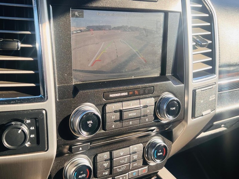 Ford F-150 Vehicle Full-screen Gallery Image 42