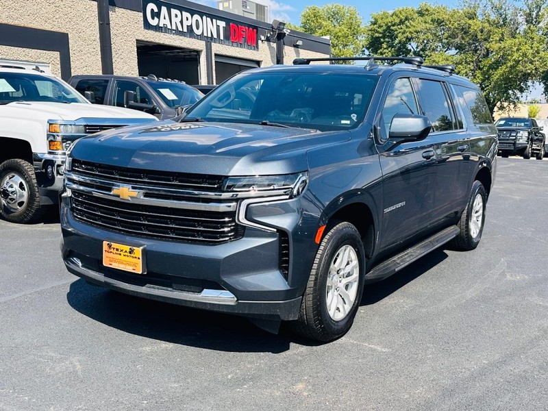Chevrolet Suburban Vehicle Full-screen Gallery Image 4