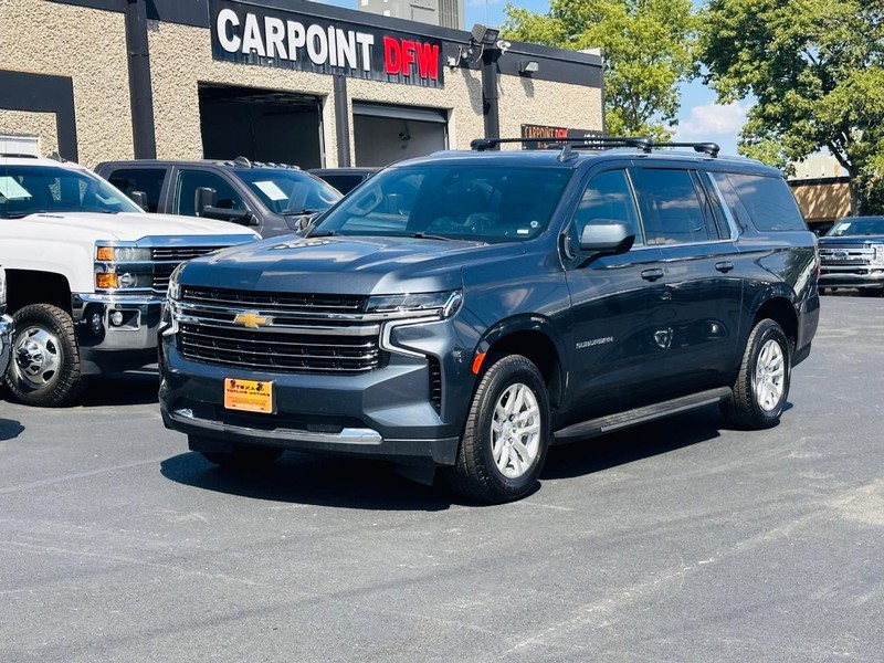 Chevrolet Suburban Vehicle Full-screen Gallery Image 6