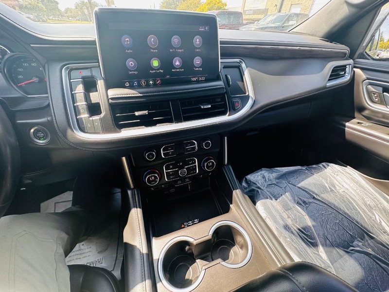 Chevrolet Suburban Vehicle Full-screen Gallery Image 39