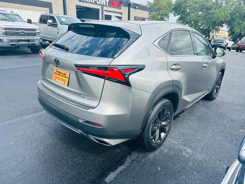Lexus NX Vehicle Full-screen Gallery Image 3
