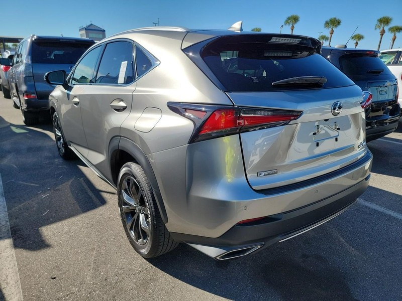 Lexus NX Vehicle Full-screen Gallery Image 11