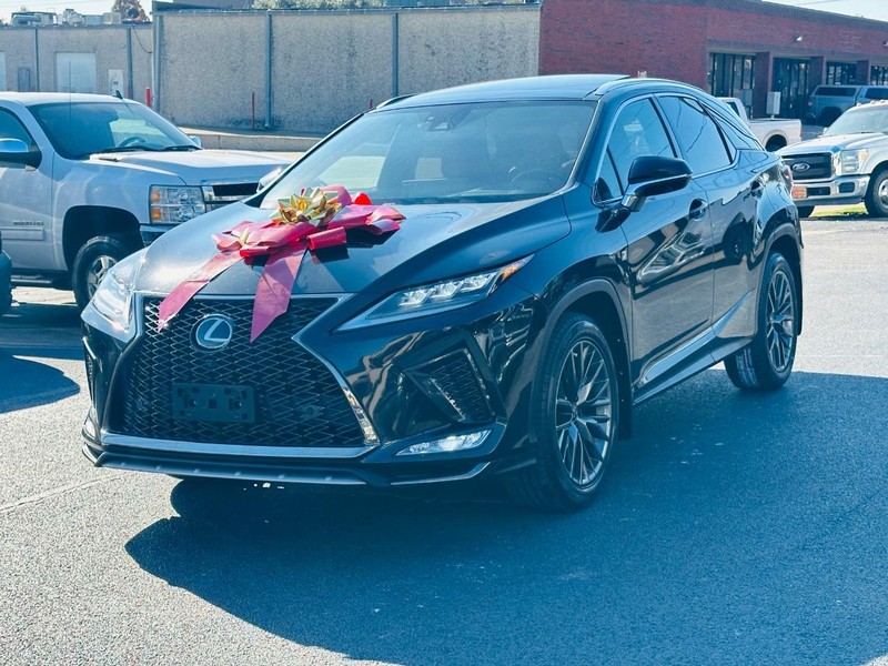 Lexus RX Vehicle Full-screen Gallery Image 35
