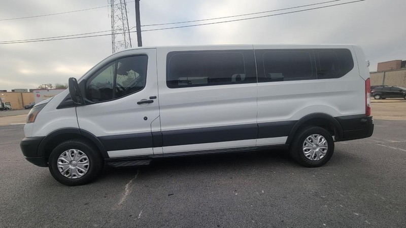 2018 Ford Transit Wagon XLT's photo